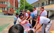 “六一”慰问送关怀 情暖童心助